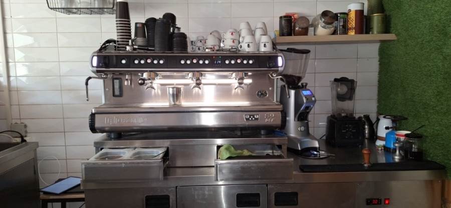 (Προς Πώληση) Επαγγελματικός Χώρος Κατάστημα || Αθήνα Βόρεια/Μελίσσια - 70 τ.μ, 60.000€ 