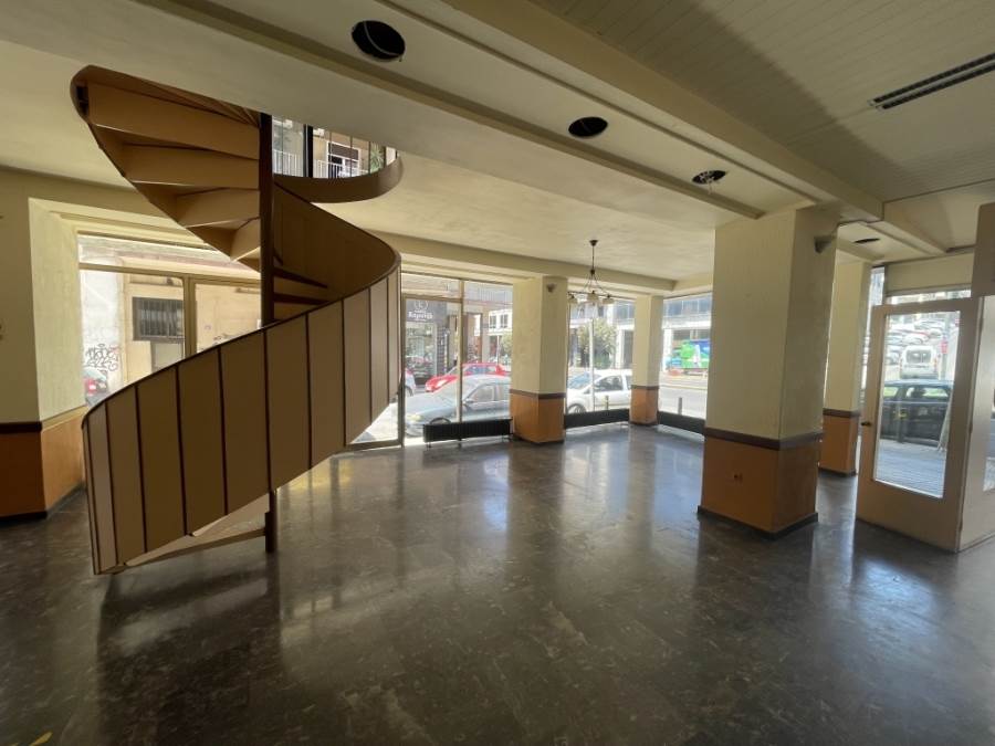 (Προς Πώληση) Επαγγελματικός Χώρος Κατάστημα || Αθήνα Κέντρο/Αθήνα - 342 τ.μ, 295.000€ 